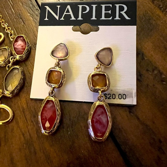 NWT Napier Gold Tone Multi Strand Necklace and Earring Set - Picture 2 of 6